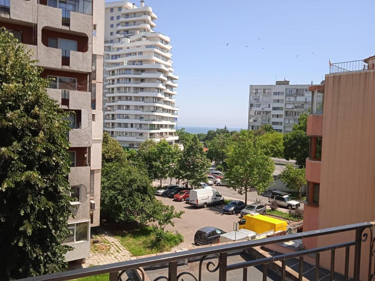 Flora Beach Apartaments بورغاس المظهر الخارجي الصورة