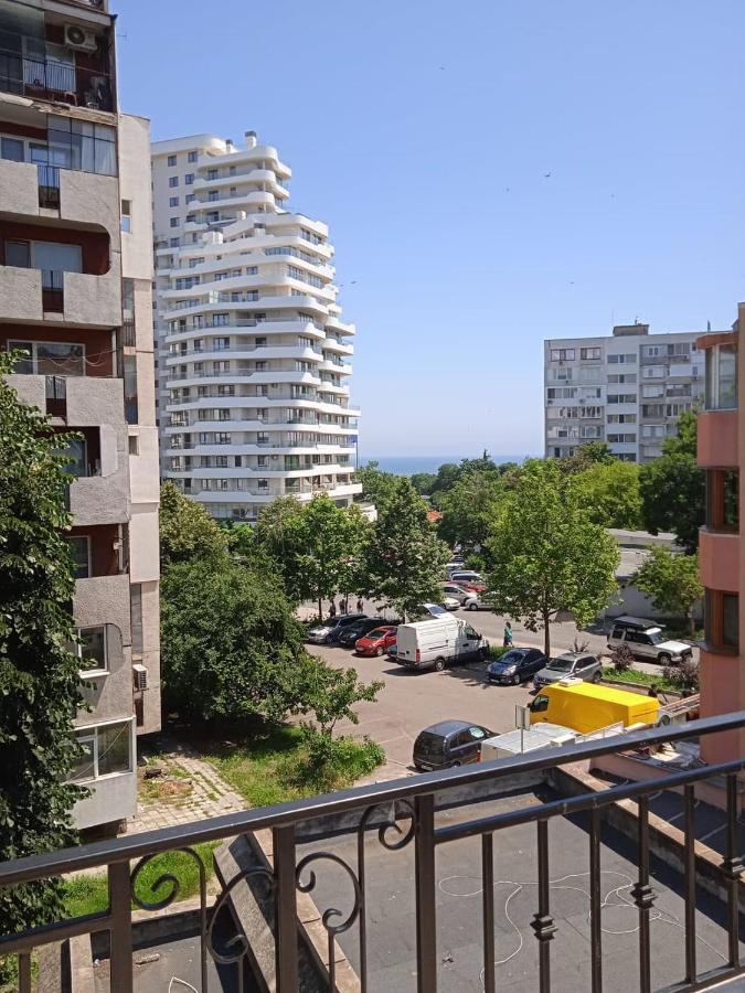 Flora Beach Apartaments بورغاس المظهر الخارجي الصورة