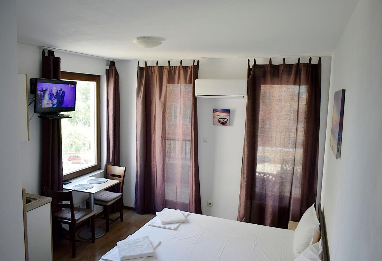 Flora Beach Apartaments بورغاس المظهر الخارجي الصورة