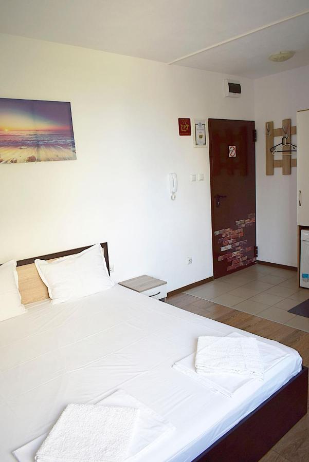 Flora Beach Apartaments بورغاس المظهر الخارجي الصورة