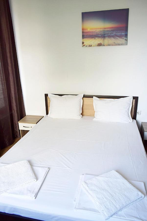 Flora Beach Apartaments بورغاس المظهر الخارجي الصورة