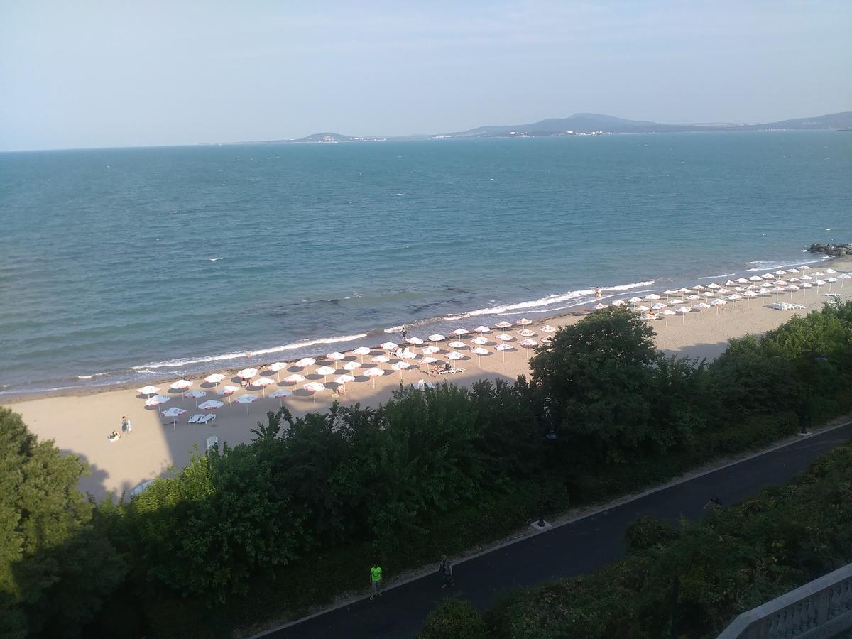 Flora Beach Apartaments بورغاس المظهر الخارجي الصورة