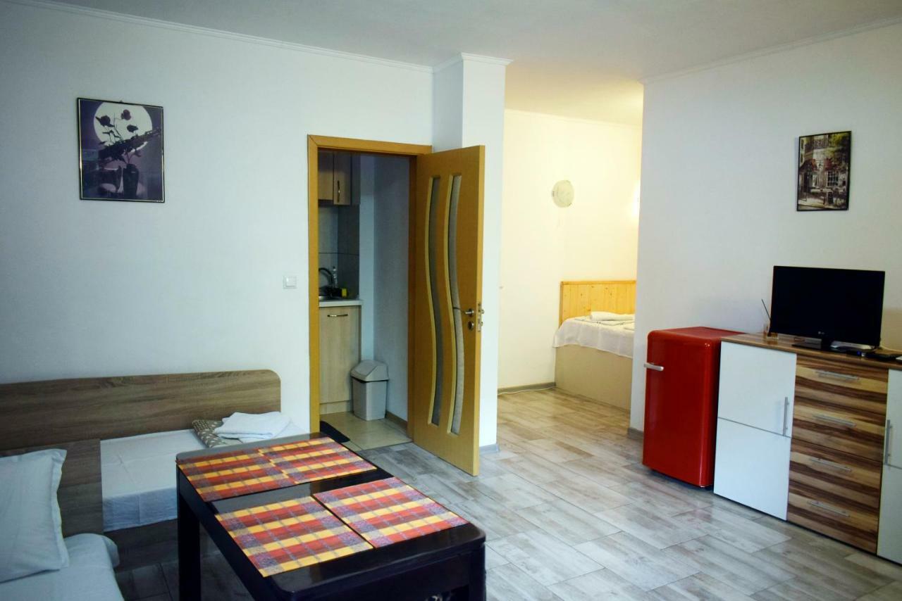 Flora Beach Apartaments بورغاس المظهر الخارجي الصورة