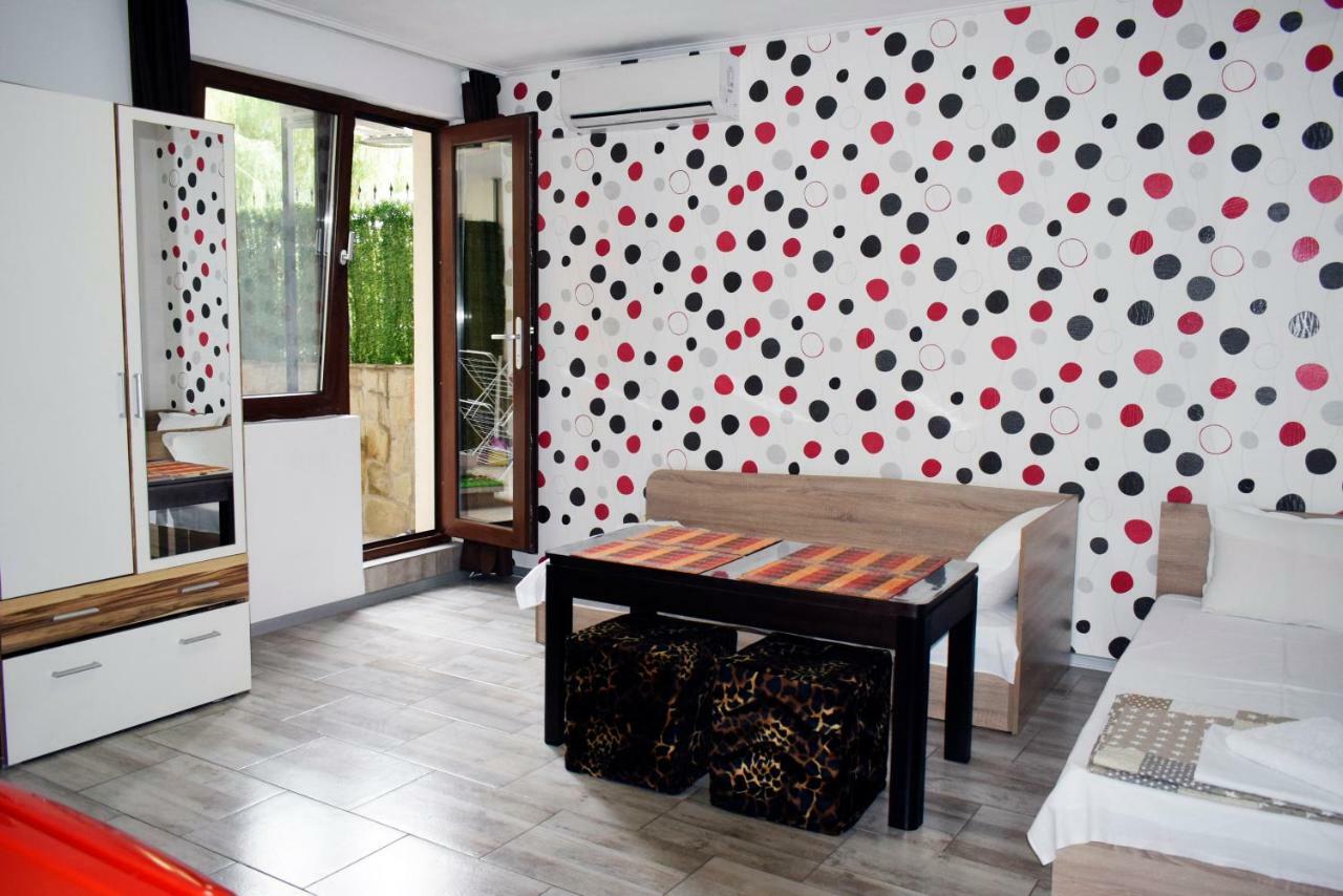 Flora Beach Apartaments بورغاس المظهر الخارجي الصورة